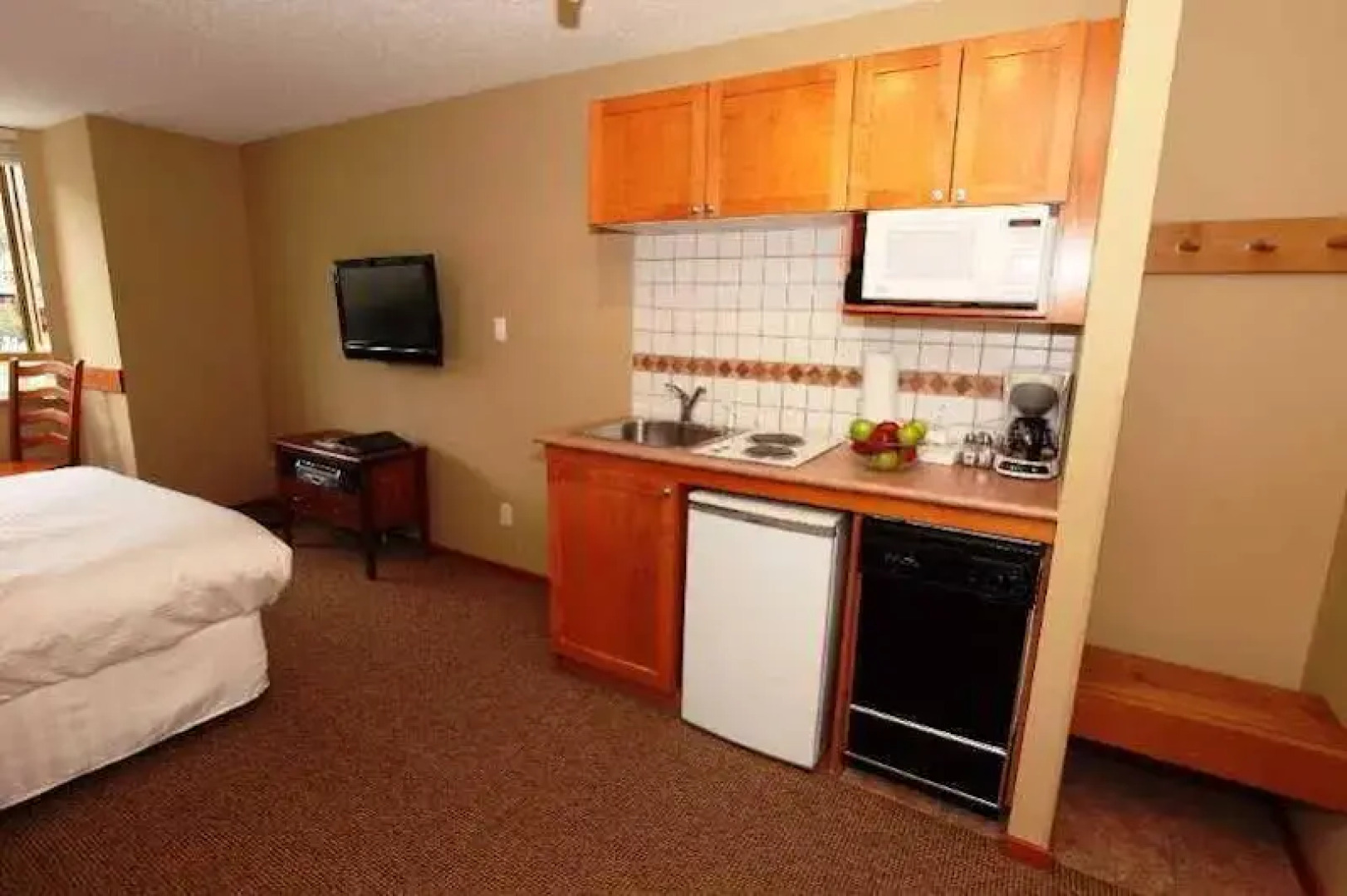 ResortQuest at Whistler Cascade Lodge