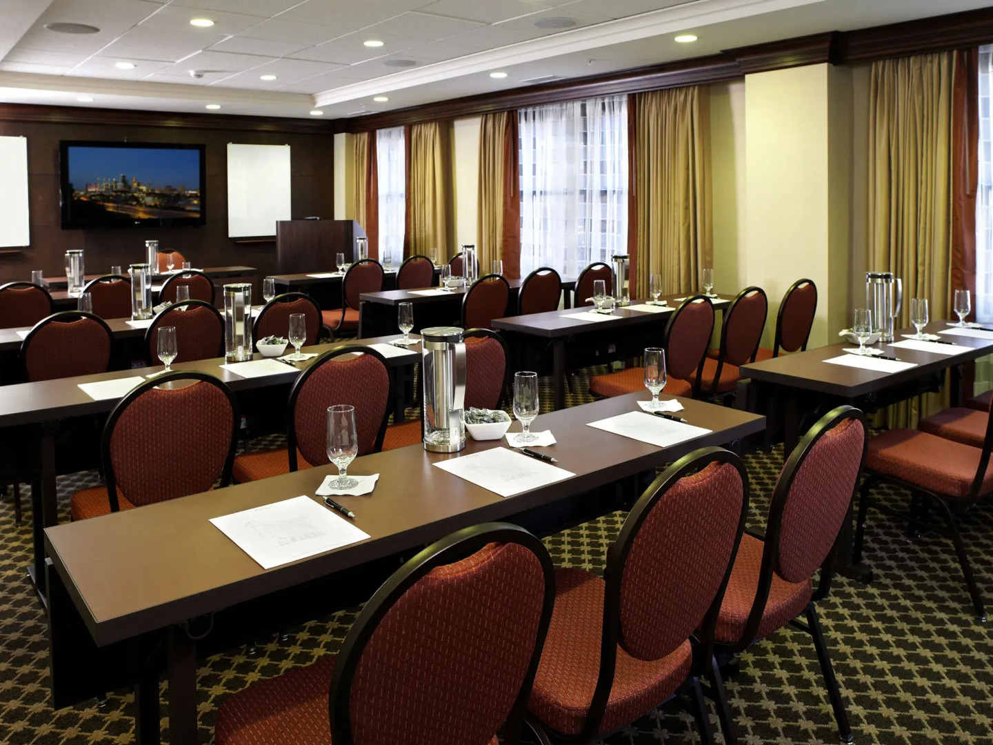 The Raphael Hotel, Autograph Collection