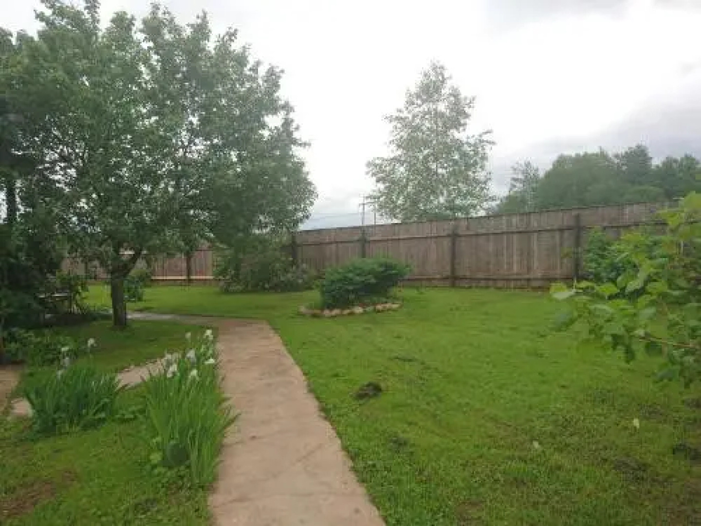 Solominka Guest House