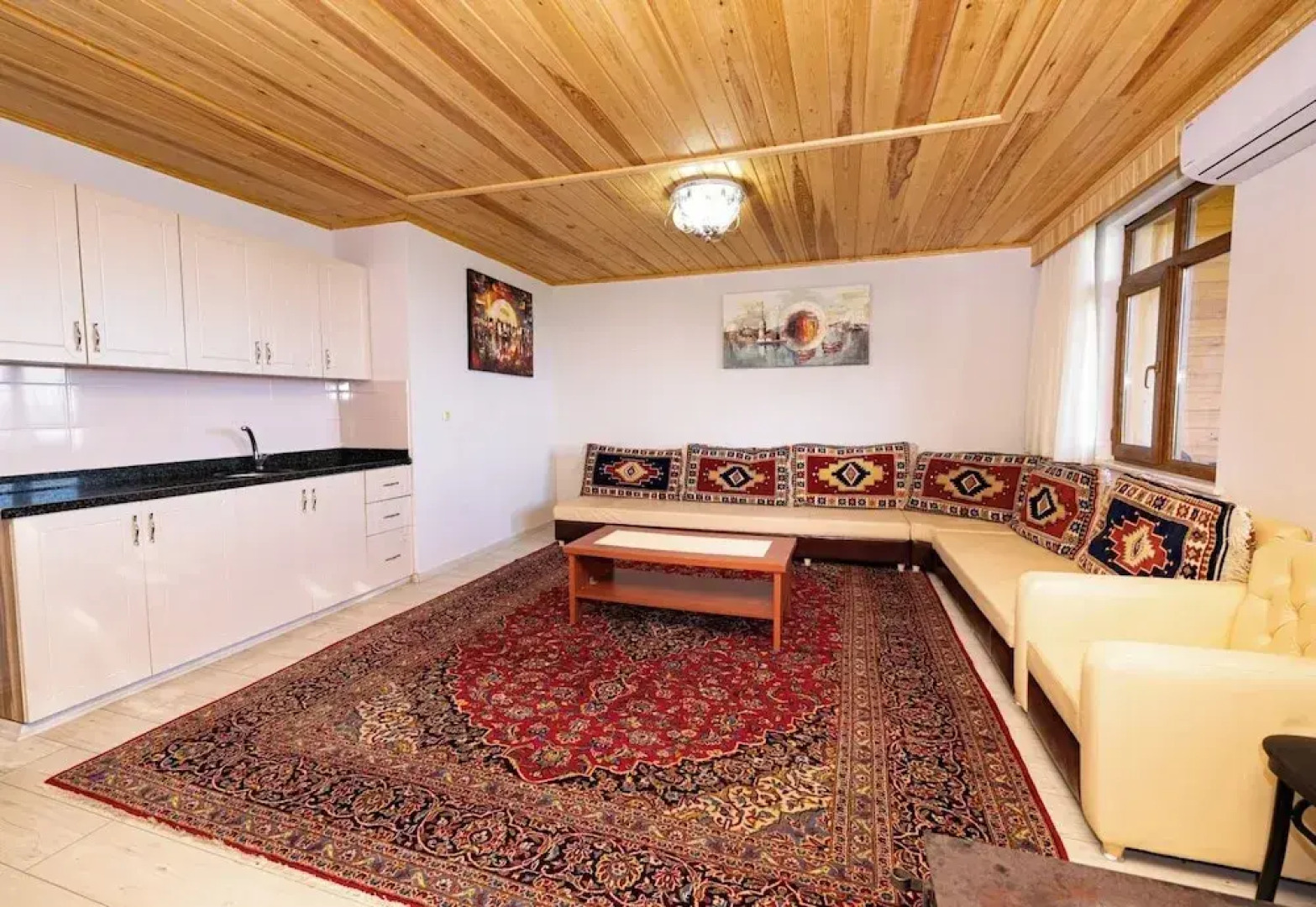 Avulot Mountain Resort Hotel