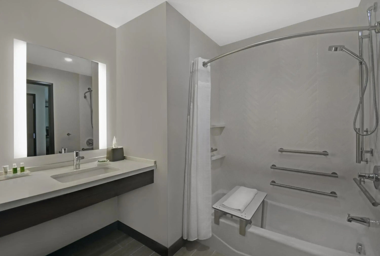 Holiday Inn Grand Rapids North - Walker by IHG