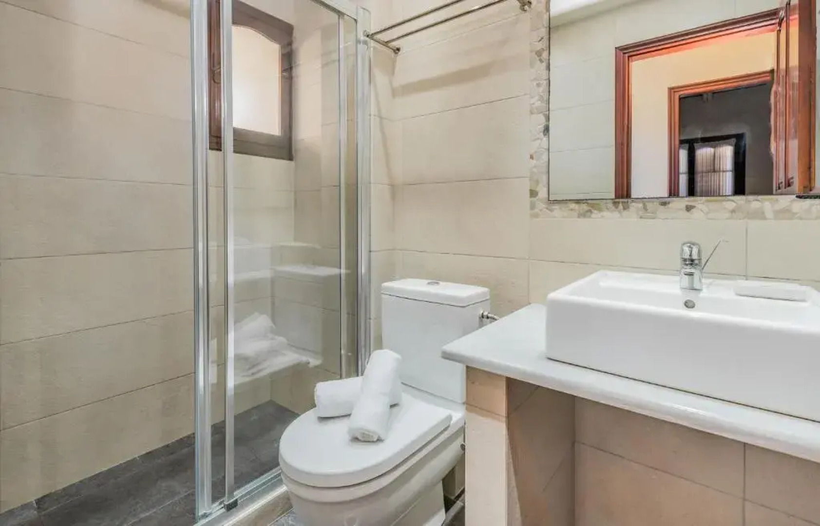 Garden Village Hotel