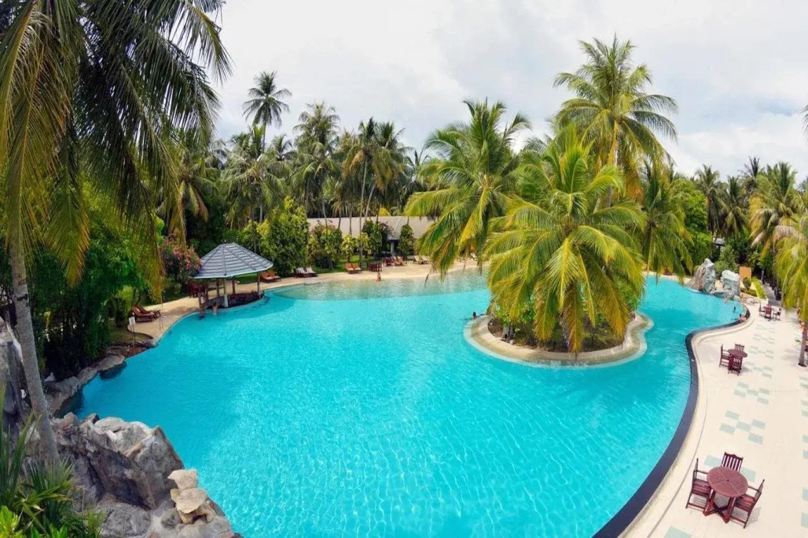 Villa Park Sun Island Resort