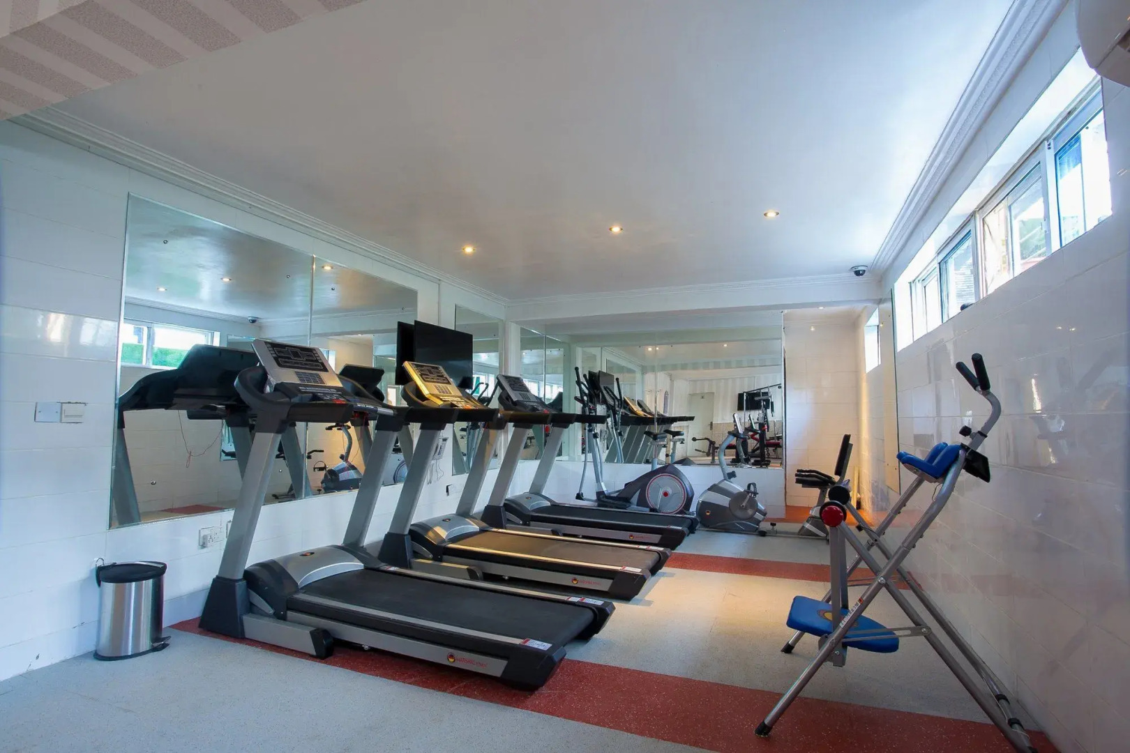 Fritz Apartments and Suites