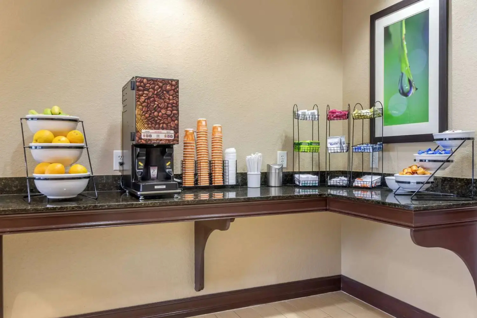 Comfort Inn & Suites Northeast - Gateway