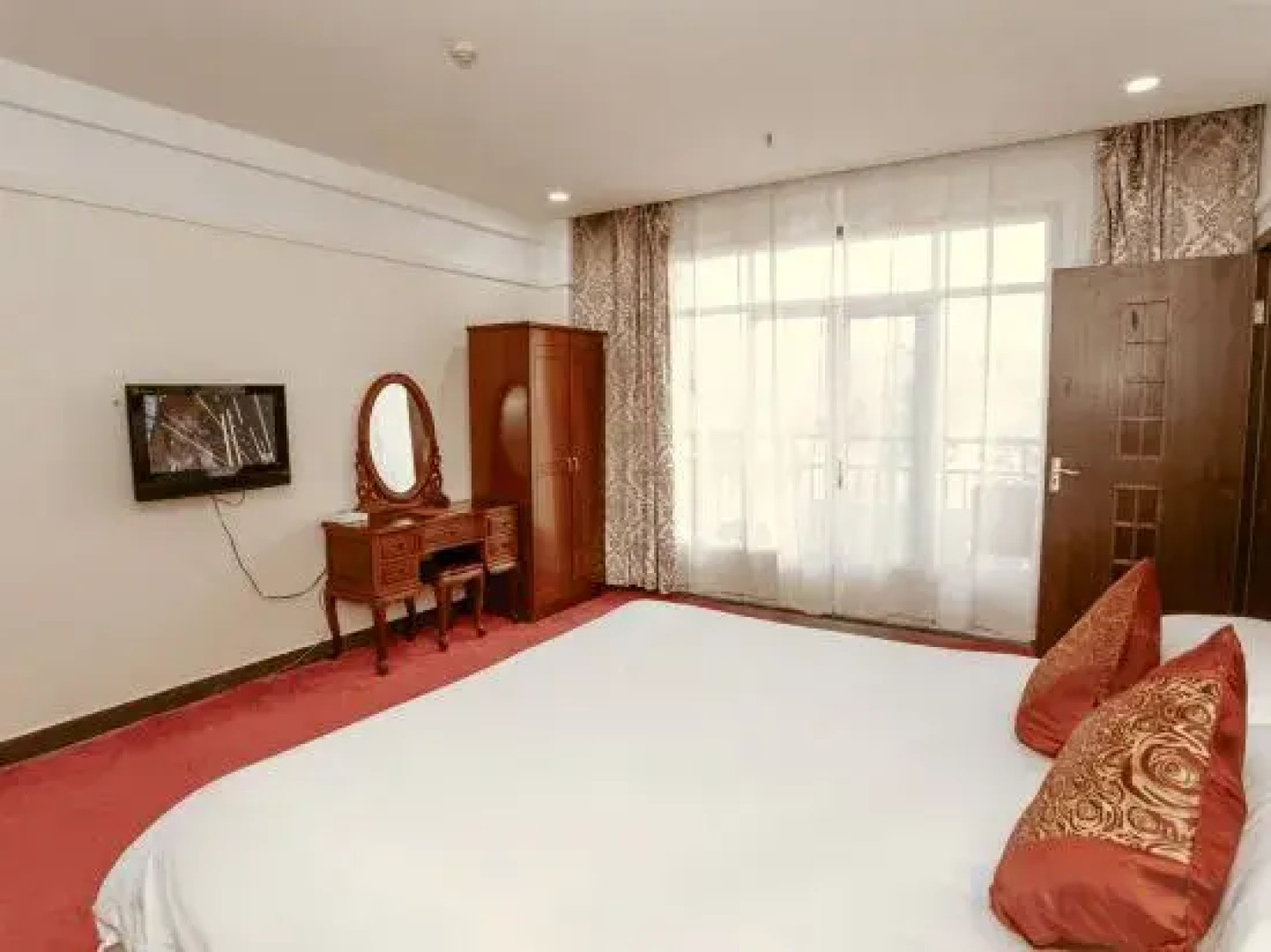 Jixi Longchuan Hotel