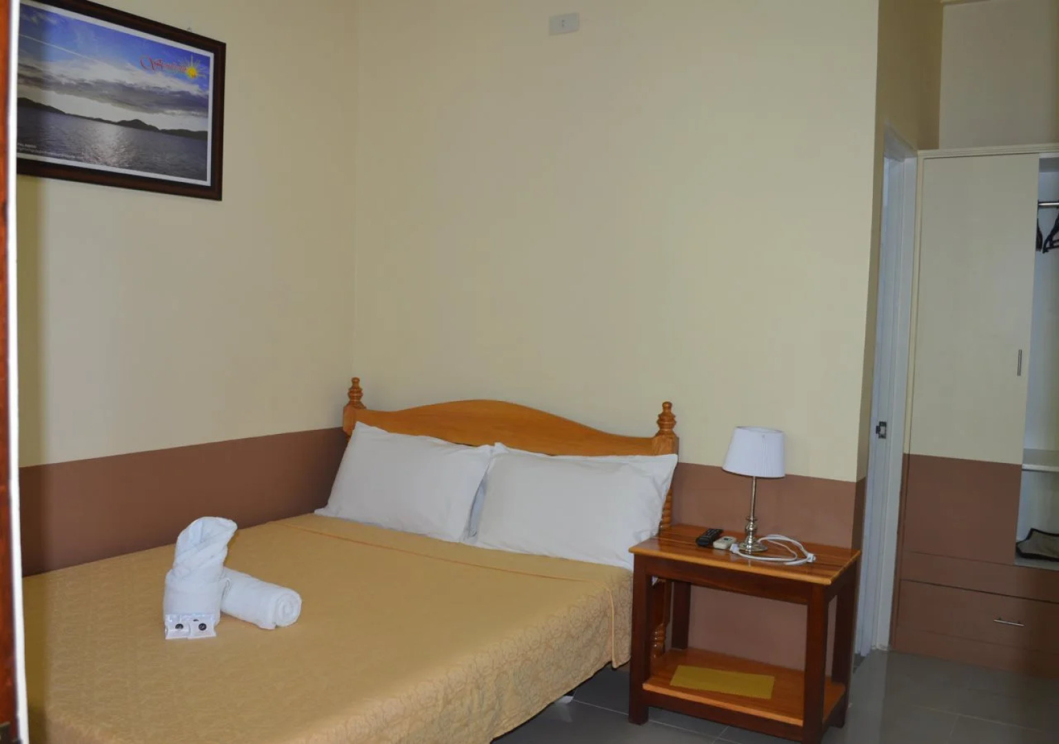 Diakopes Inn - Hostel