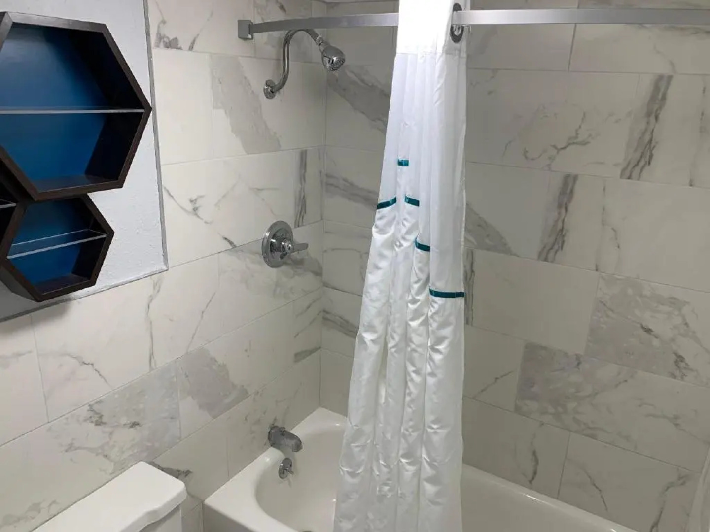 HomeTowne Studios by Red Roof Battle Creek