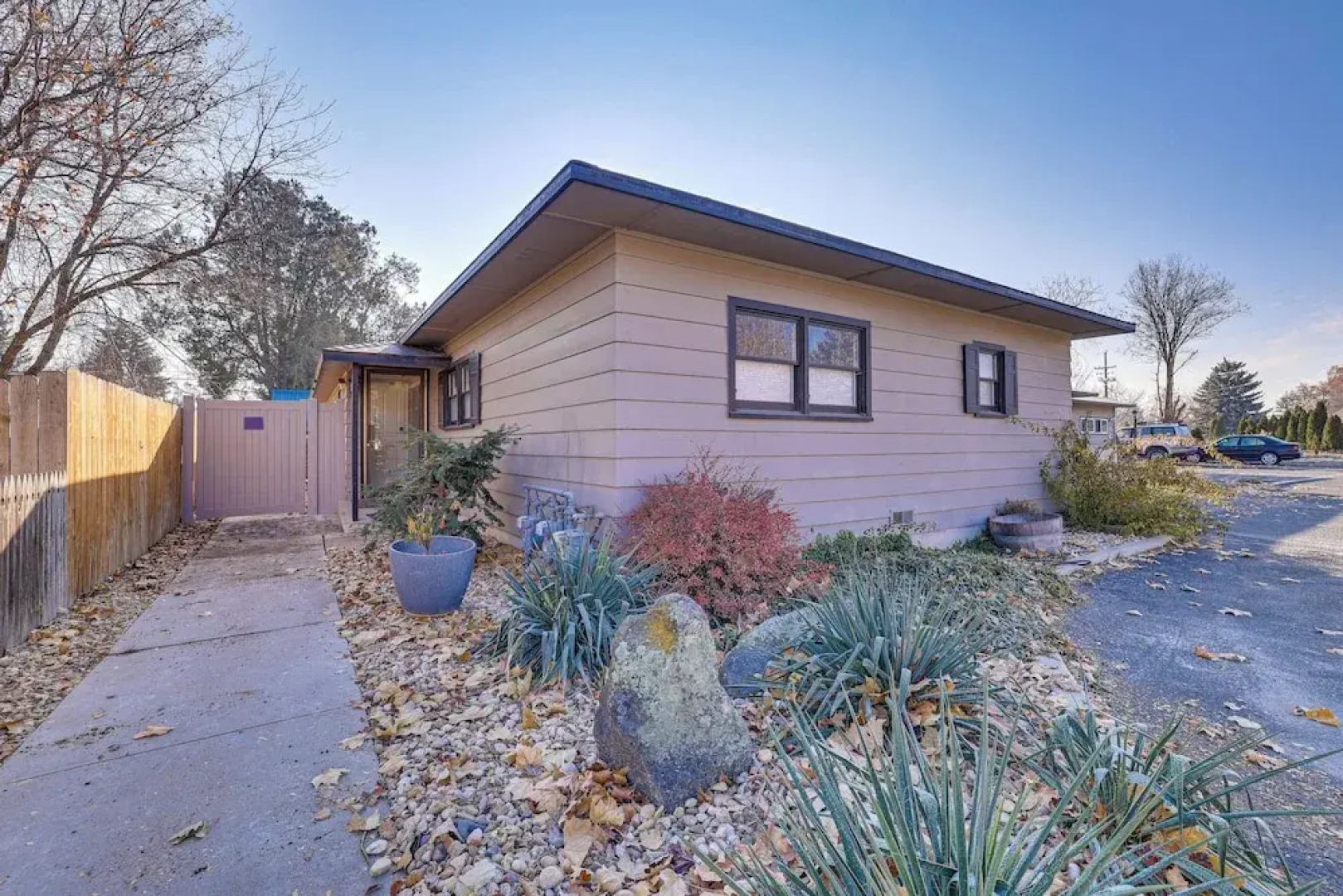 Charming Nampa Retreat w/ Patio: 20 Mi to Boise!