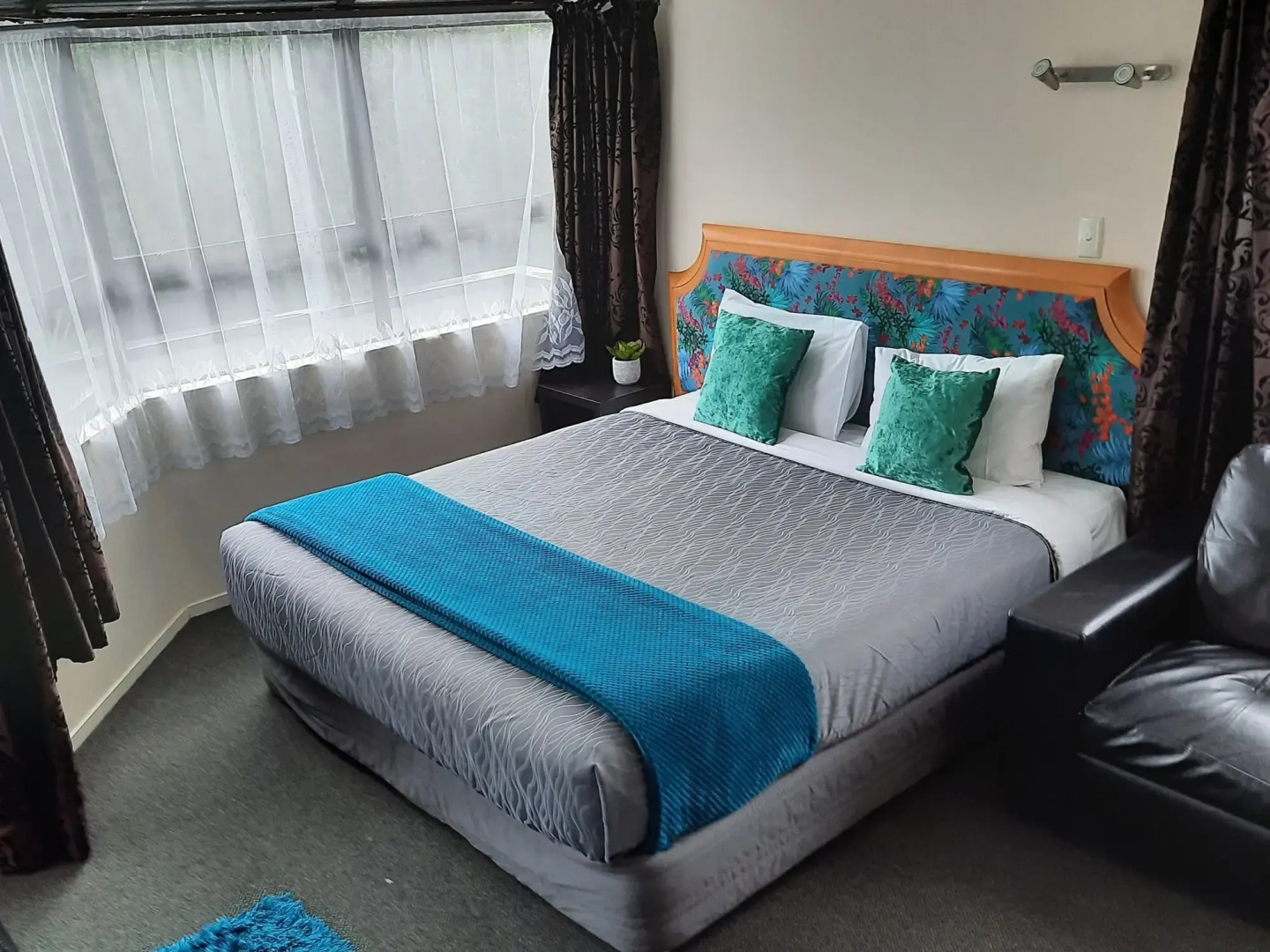 Pembrooke Motor Lodge