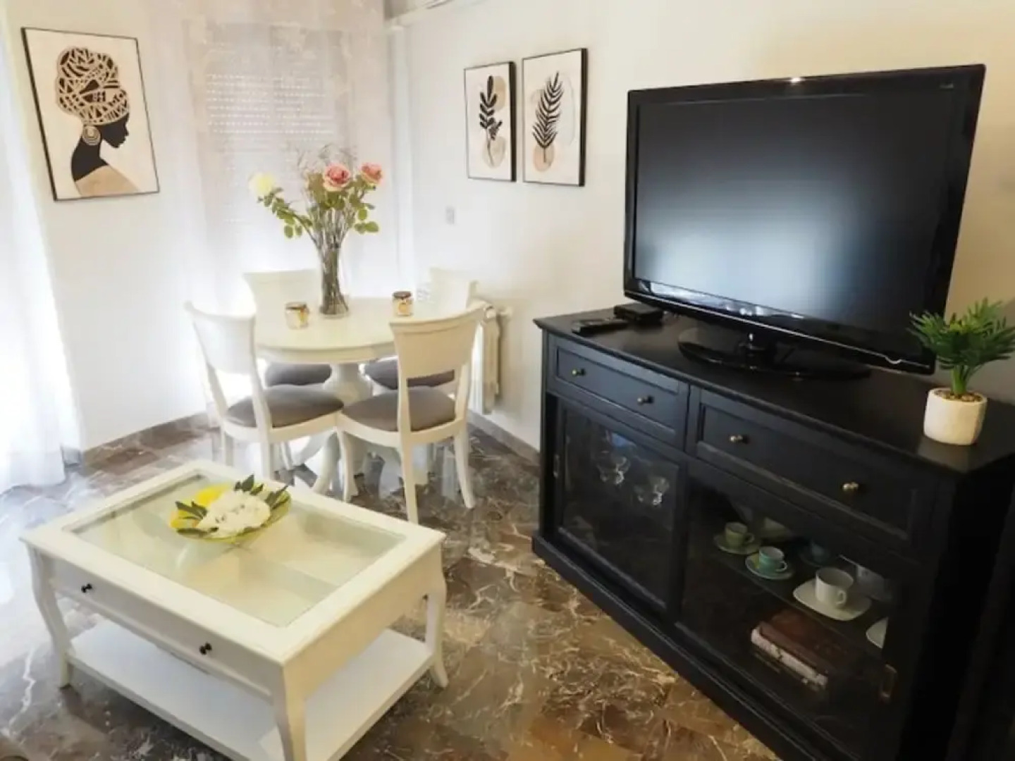 Bonito Apartamento en Centro Ciudad con Garaje