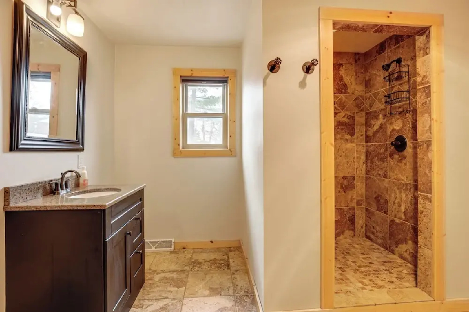 Boat Dock & Furnished Deck: Northwoods Lake House