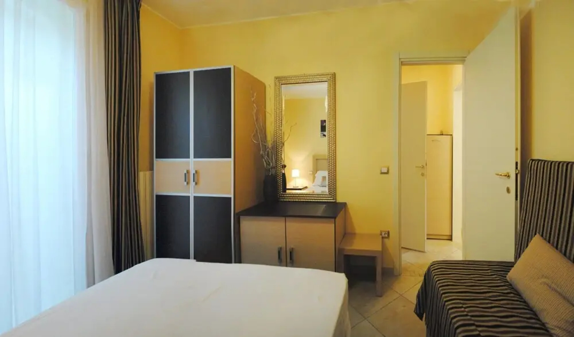 Apartment With 2 Bedrooms in Montelabbate, With Wonderful sea View, Pool Access, Enclosed Garden - 13 km From the Beach