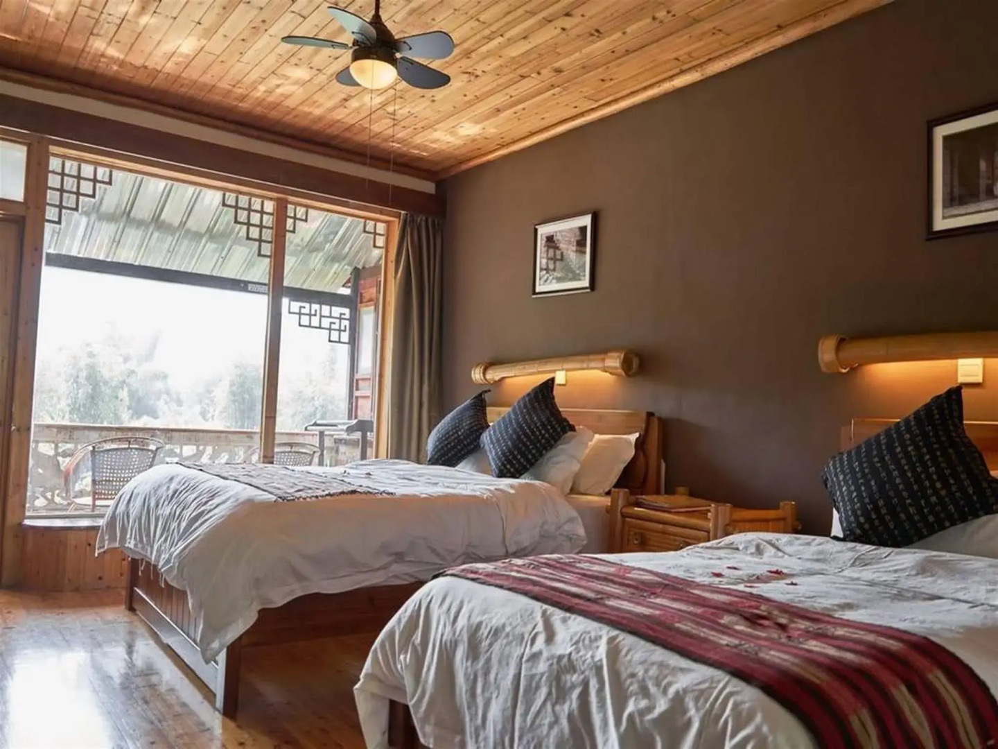 Yangshuo Mountain Retreat