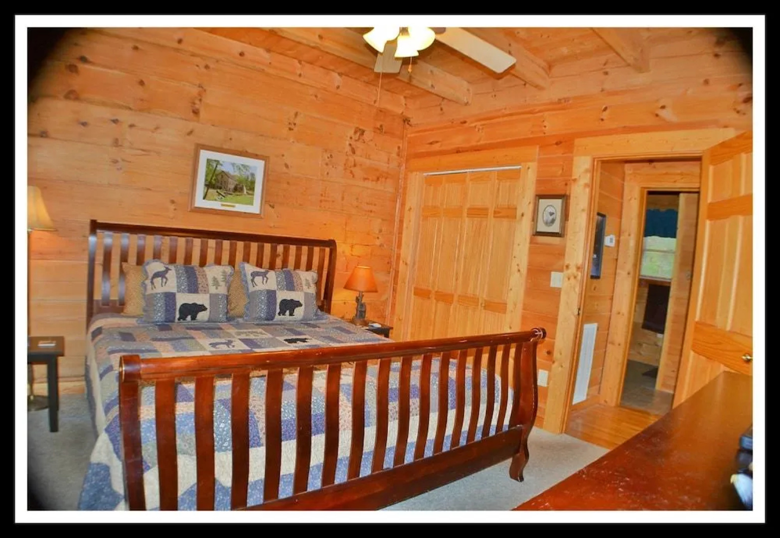 Eagles Point 3 Bedrooms 3 Bathrooms Cabin