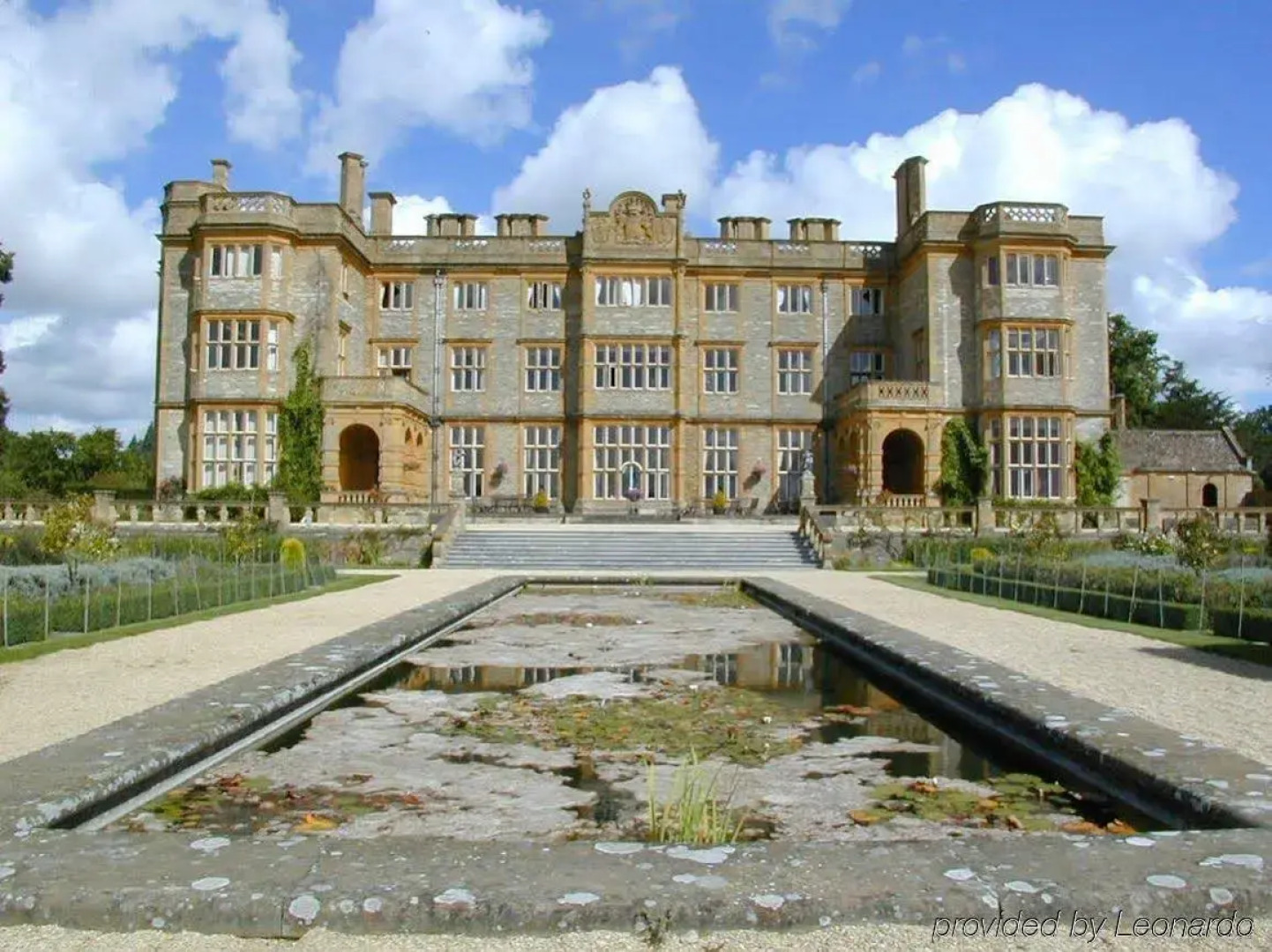 Eynsham Hall