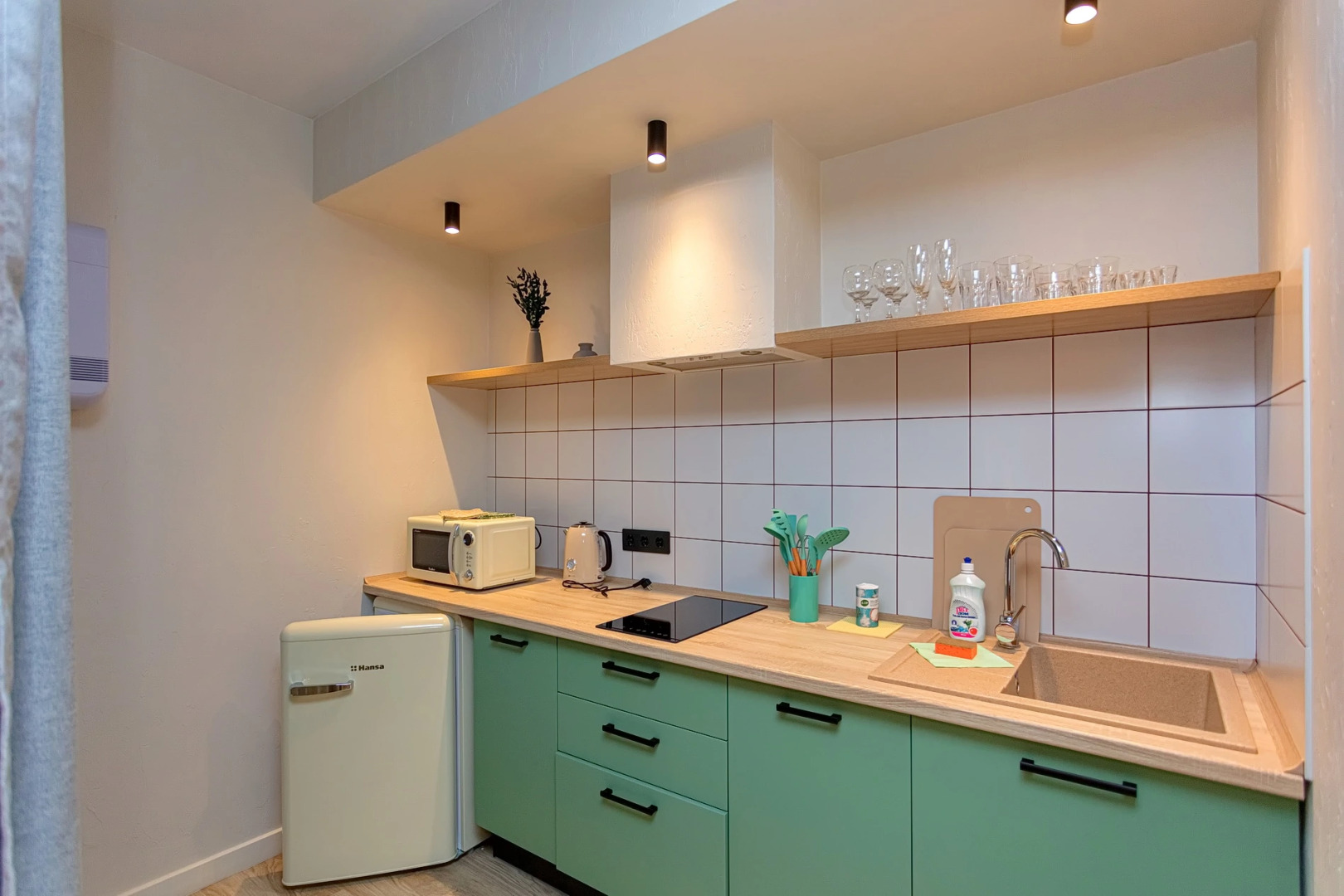 Кедровый двор