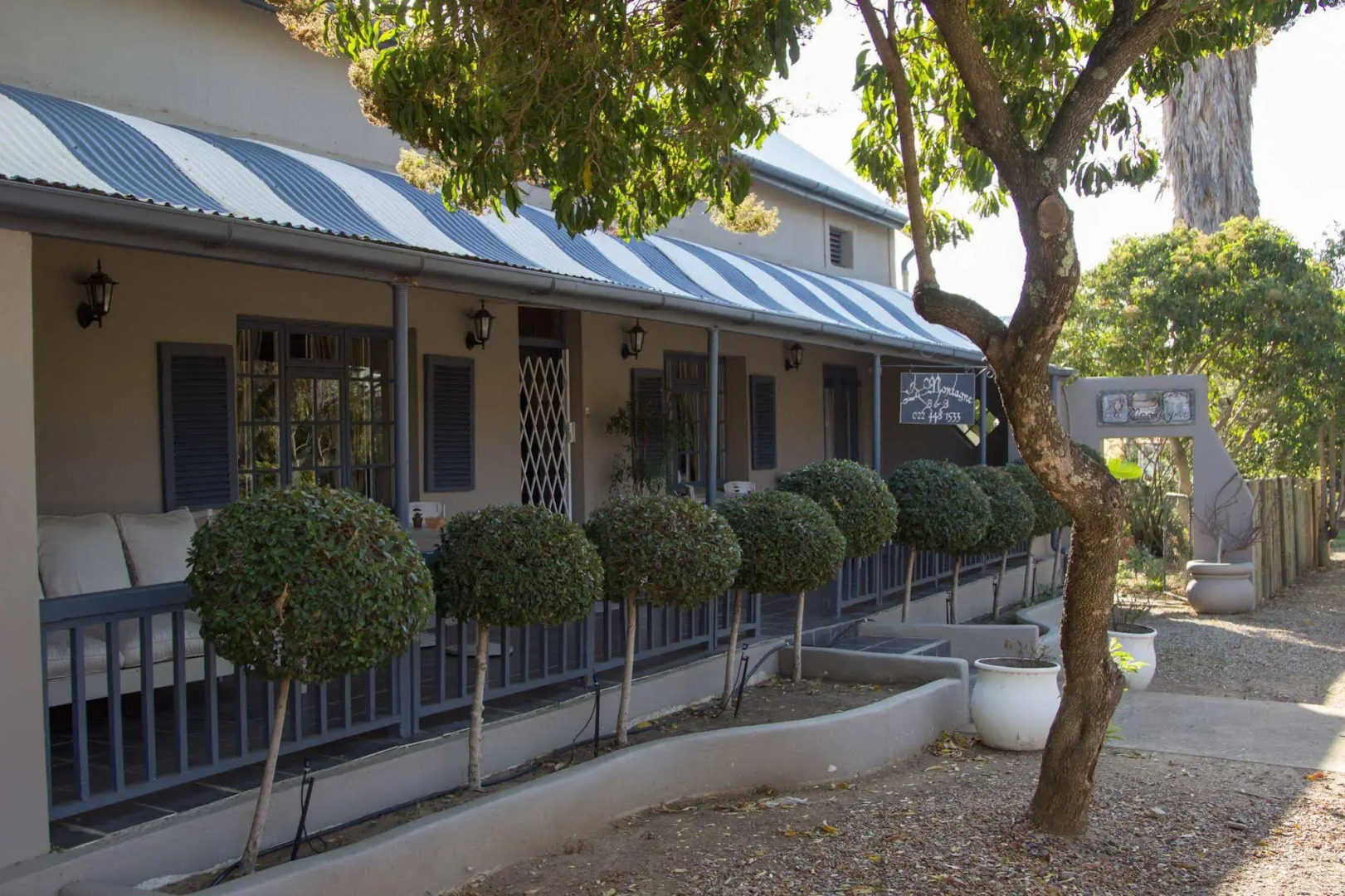 La Montagne Bed & Breakfast