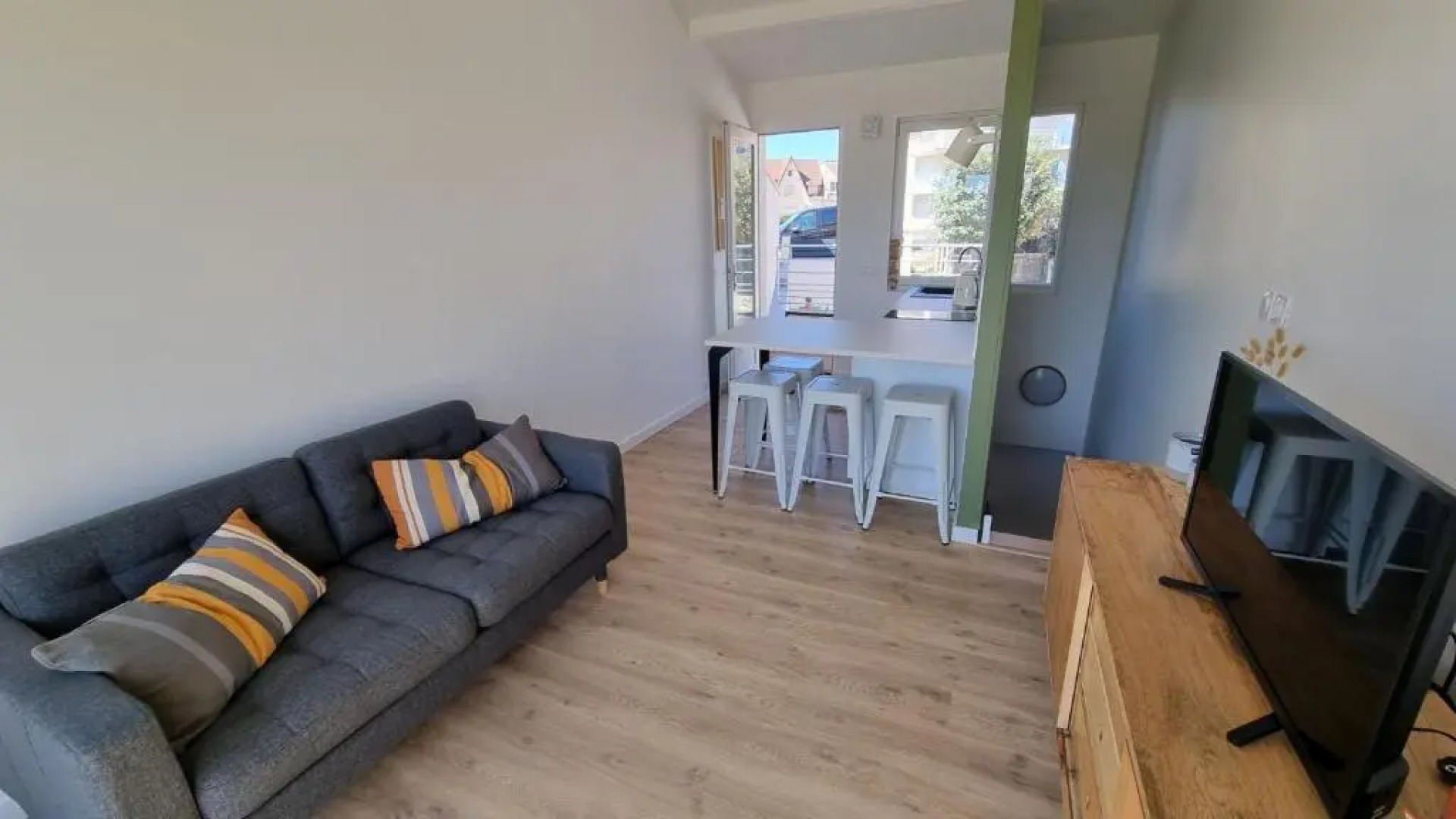 Jolie petite maison située à 150m de la plage