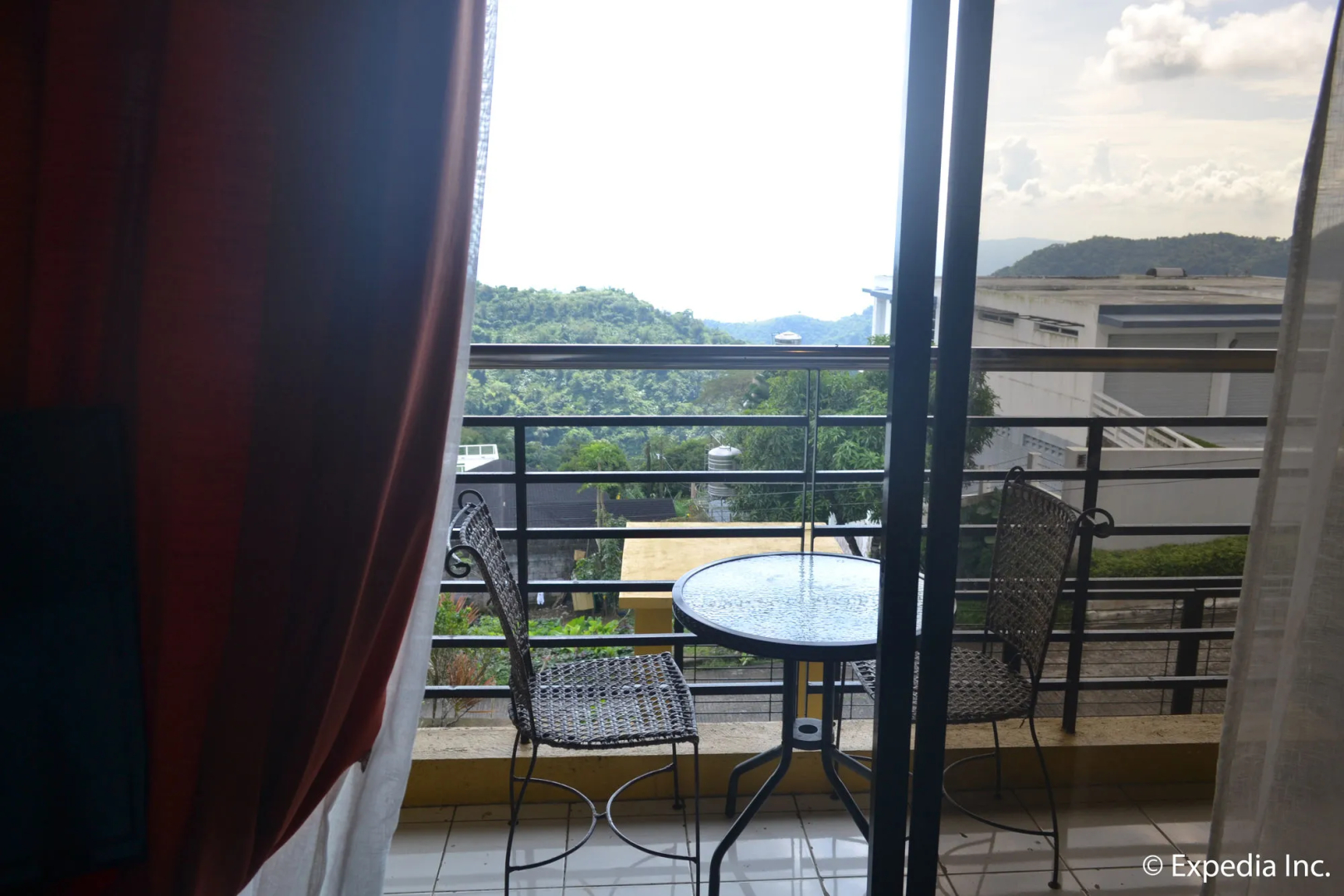 Tagaytay Econo Hotel