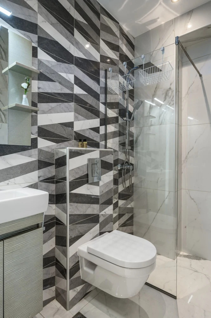 Villa Monte Leone by Konnect with Pool, Hot Tub, Spa Room & Stunning Seaview