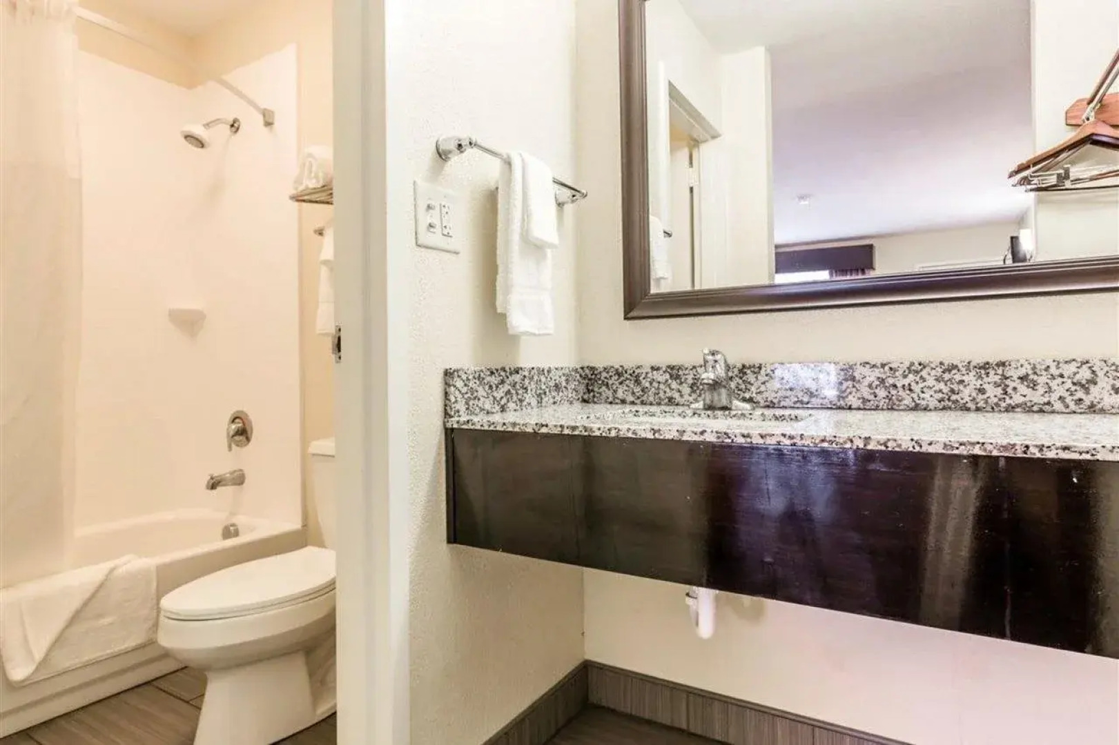 Quality Inn Mt. Pleasant - Charleston