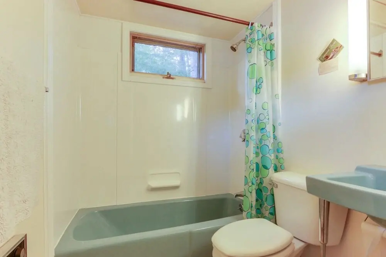 Beautiful Home in Moultonborough With