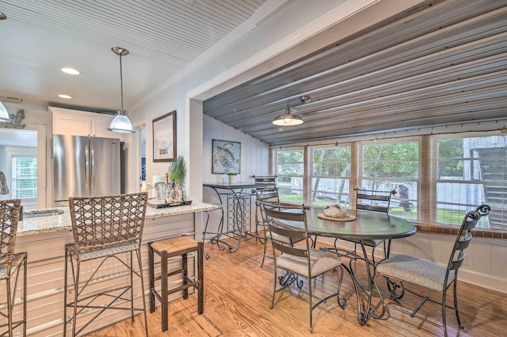 Bright & Sunny Home ~ 14 Mi to Myrtle Beach!