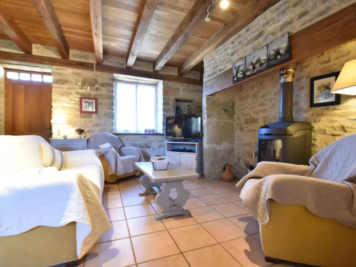 Authentic Holiday Home With Private Swimming Pool and Stunning View in France