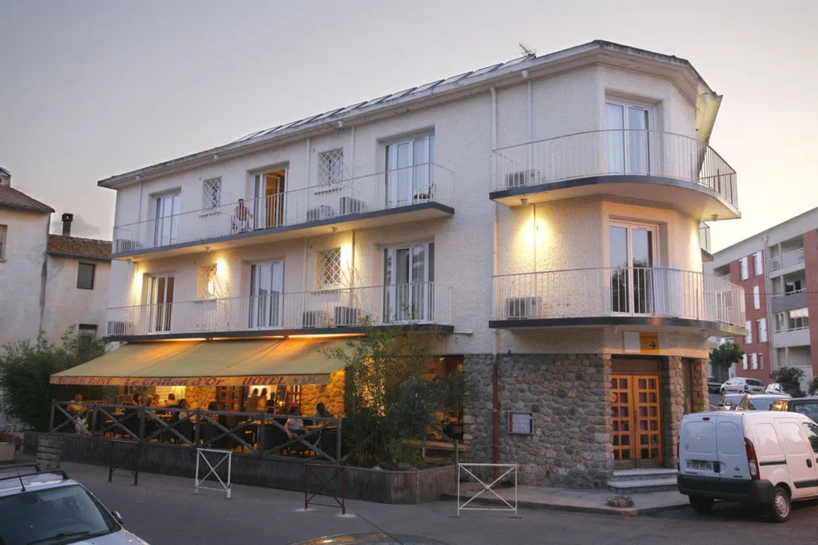 Inter-hotel Le Grillon Dor