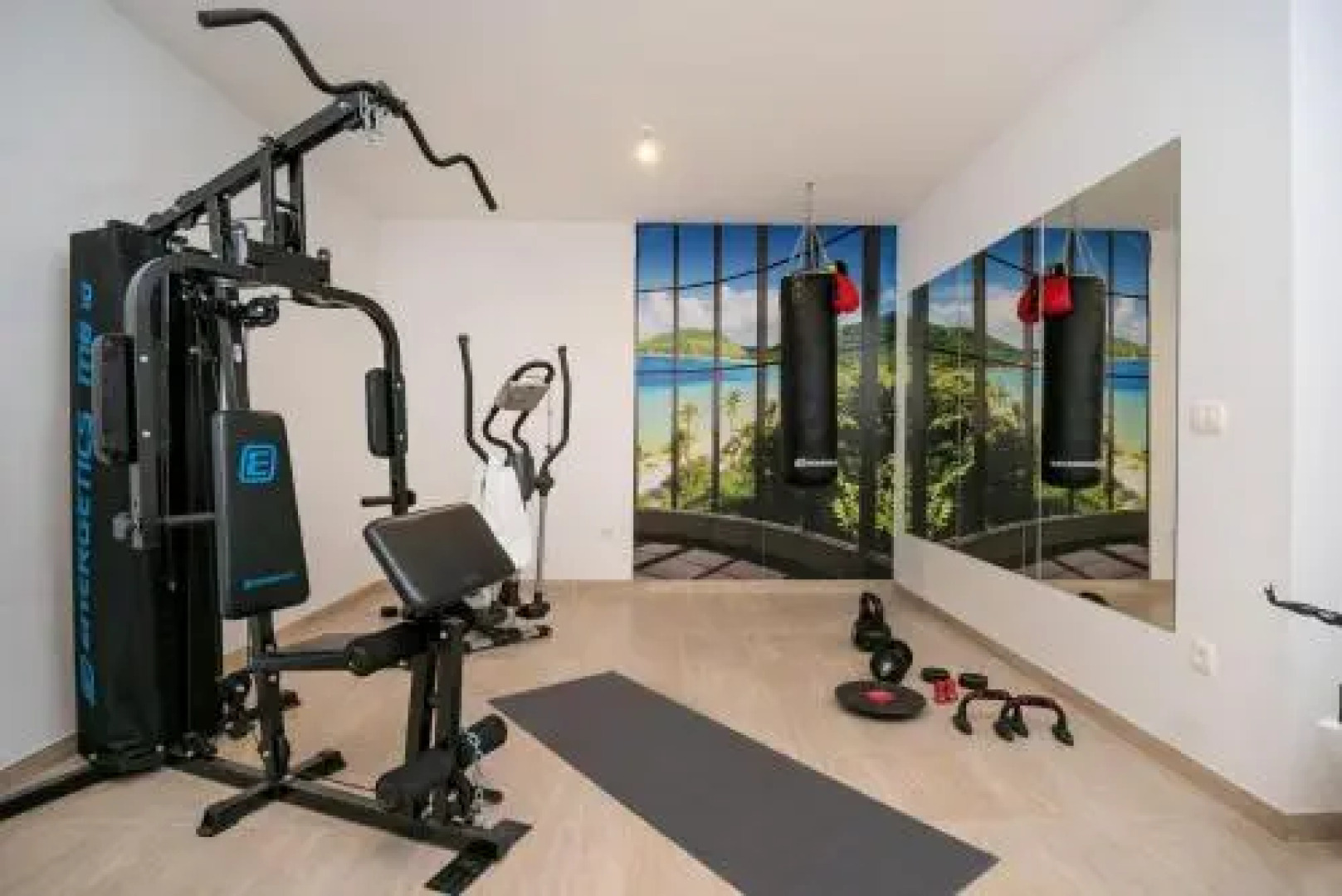 Luxury Villa Happiness