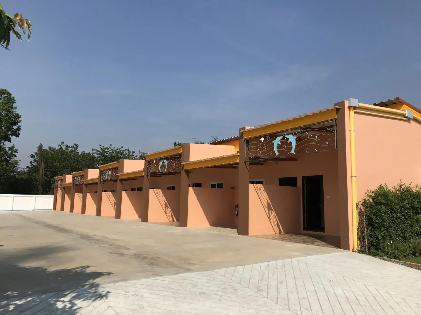 Full Frame Resort by OYO