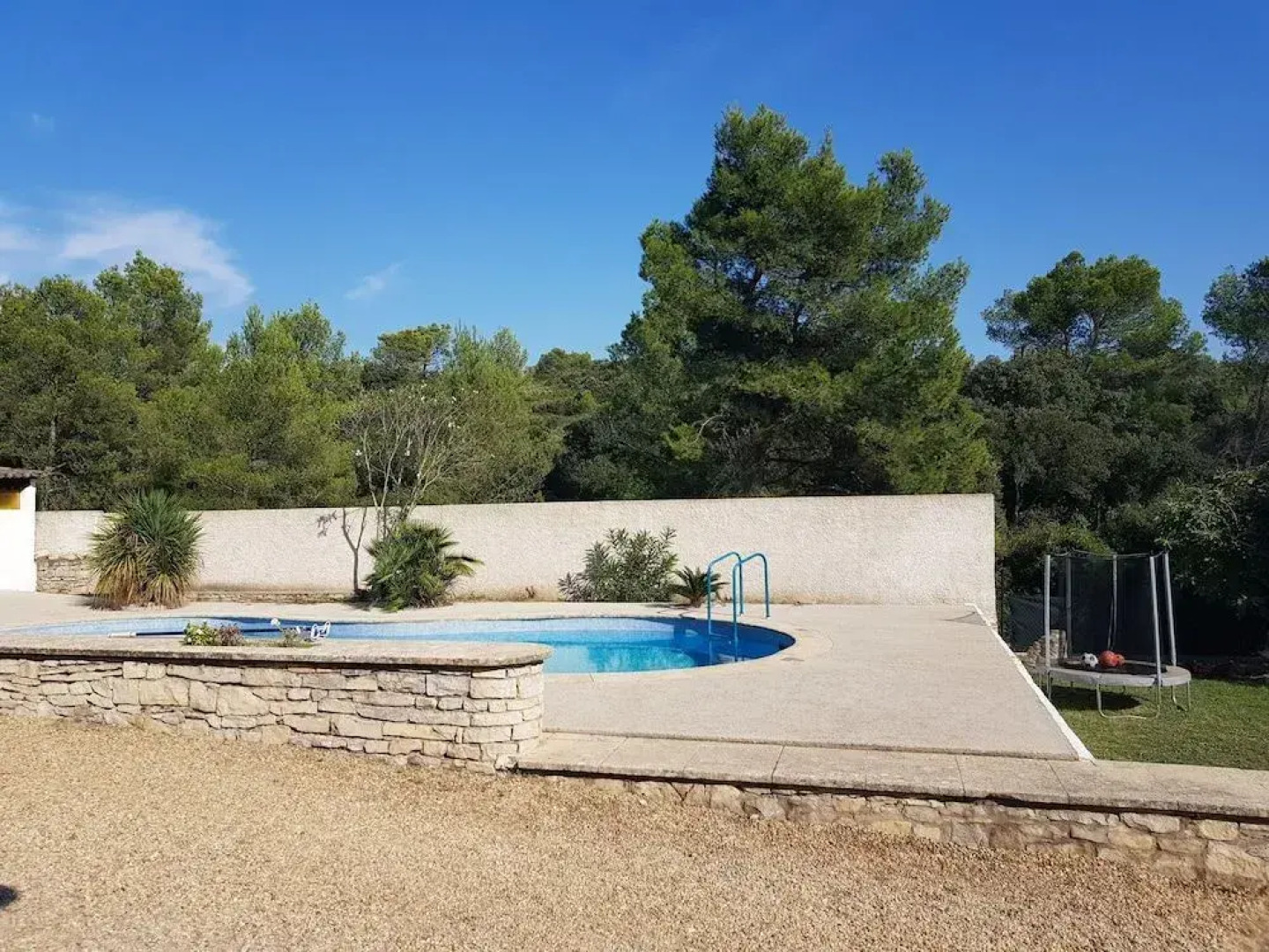 Appartement à Nîmes en pleine nature avec Piscine