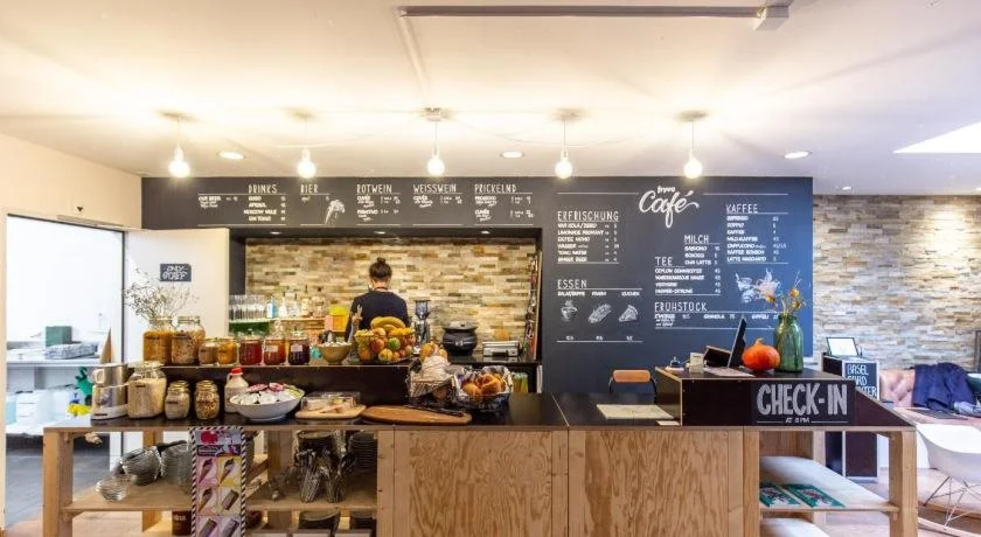 Hyve Hotel Basel - Hostel