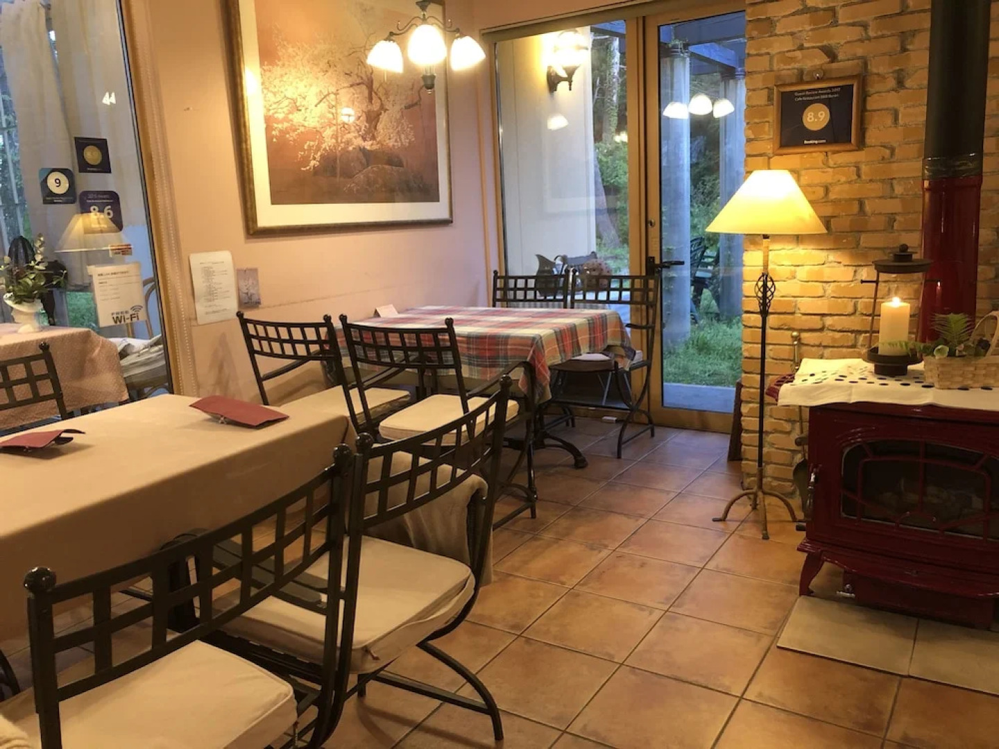 Cafe Restaurant B&B Burari