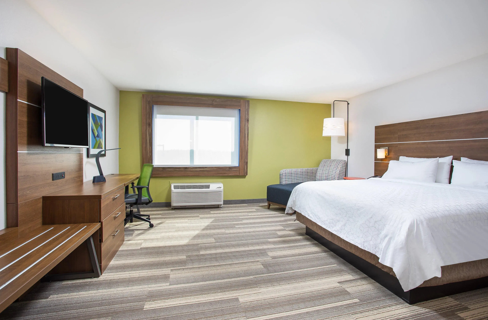 Holiday Inn Express & Suites Lexington W - Versailles by IHG