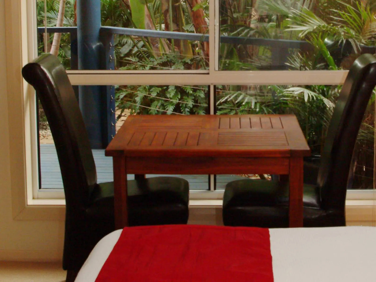 Azura Beach House B&B