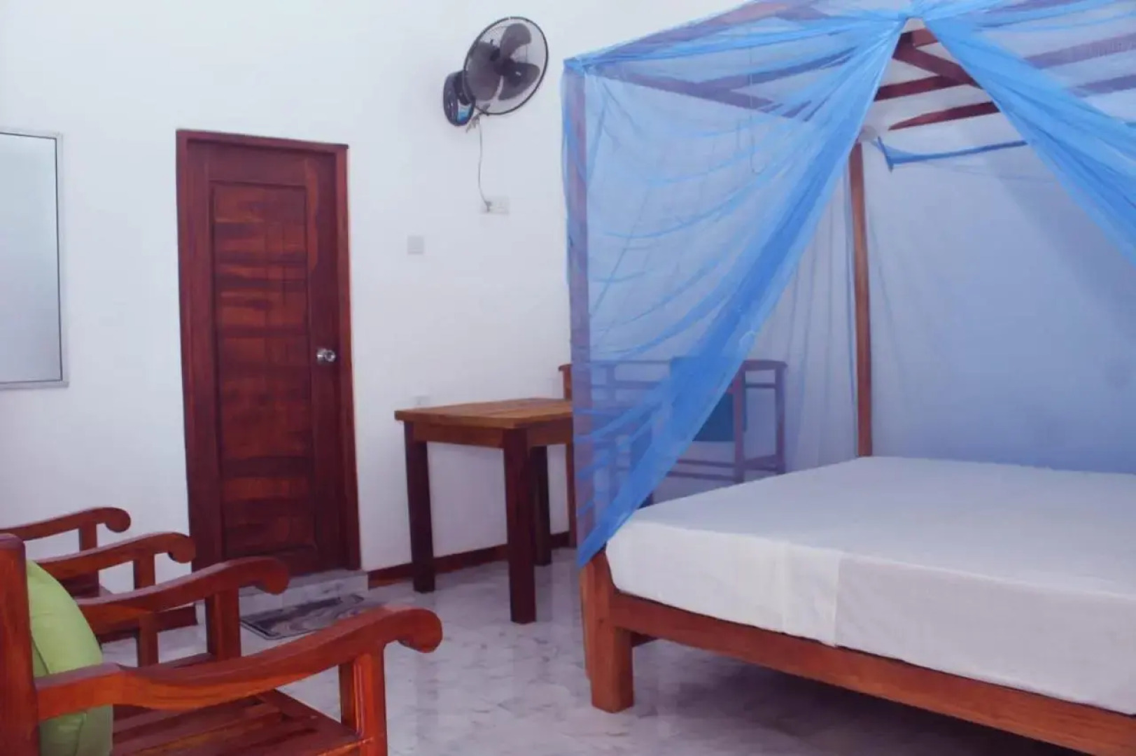 Thirasara Holiday Inn