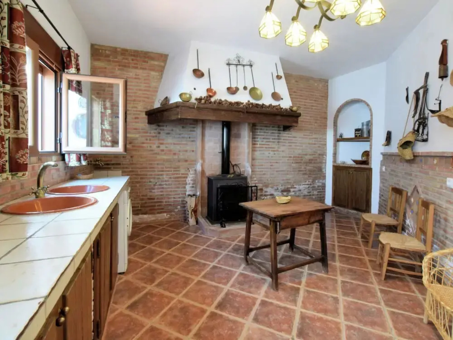 Rustic House With Swimming Pool, Beautifully Situated in Priego de Còrdoba