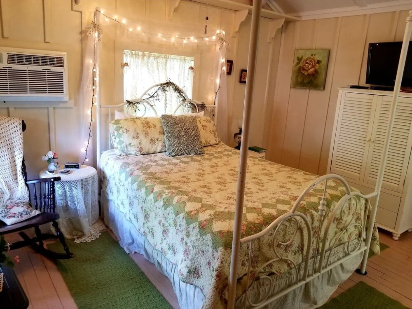 Three Sister's Cottages