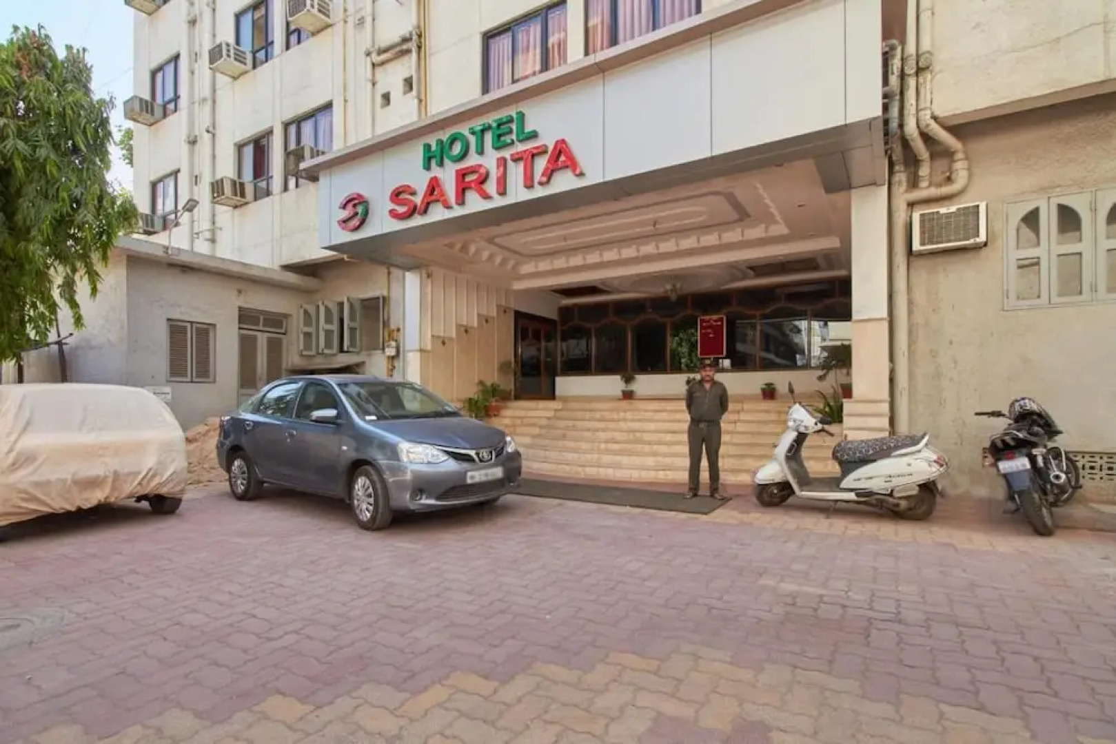 Hotel Sarita