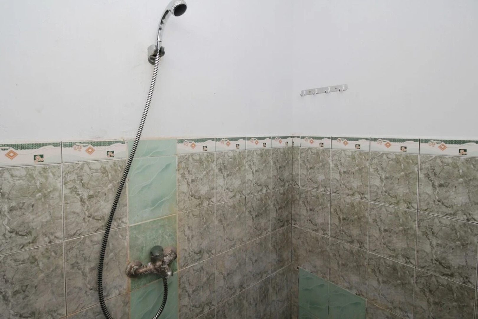 RedDoorz Syariah near RSUD Ainun Habibie Gorontalo