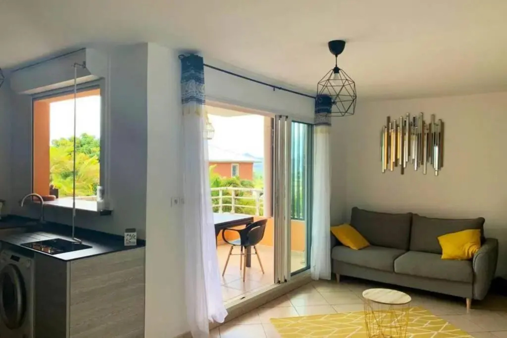 Appart-Colibri avec vue mer