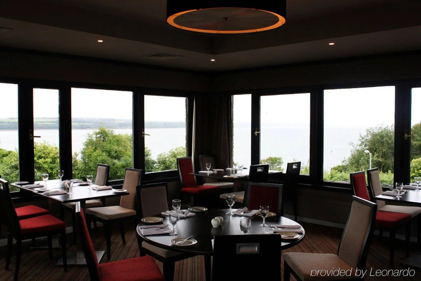 DoubleTree by Hilton Edinburgh - Queensferry Crossing