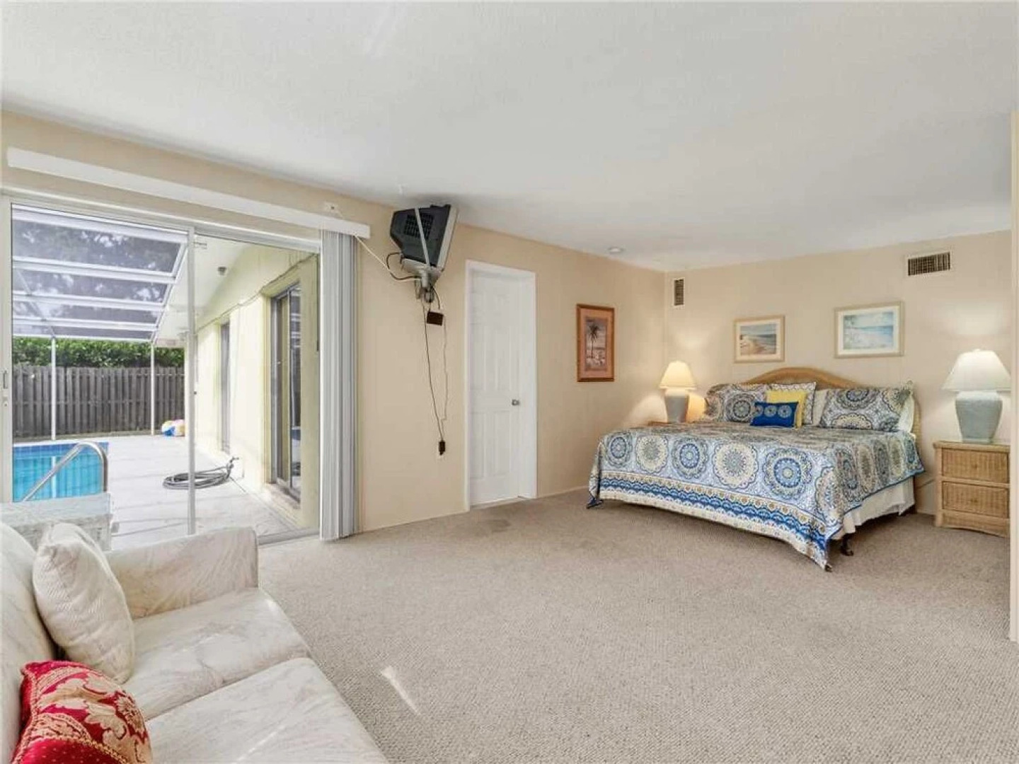 Villas Mansion - Four Bedroom Home