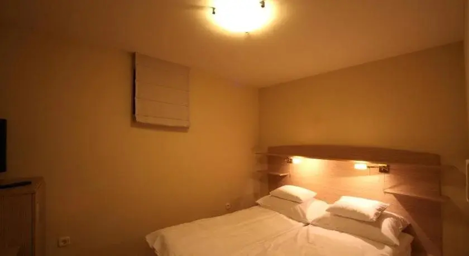 Platan Vararok Vendeghaz