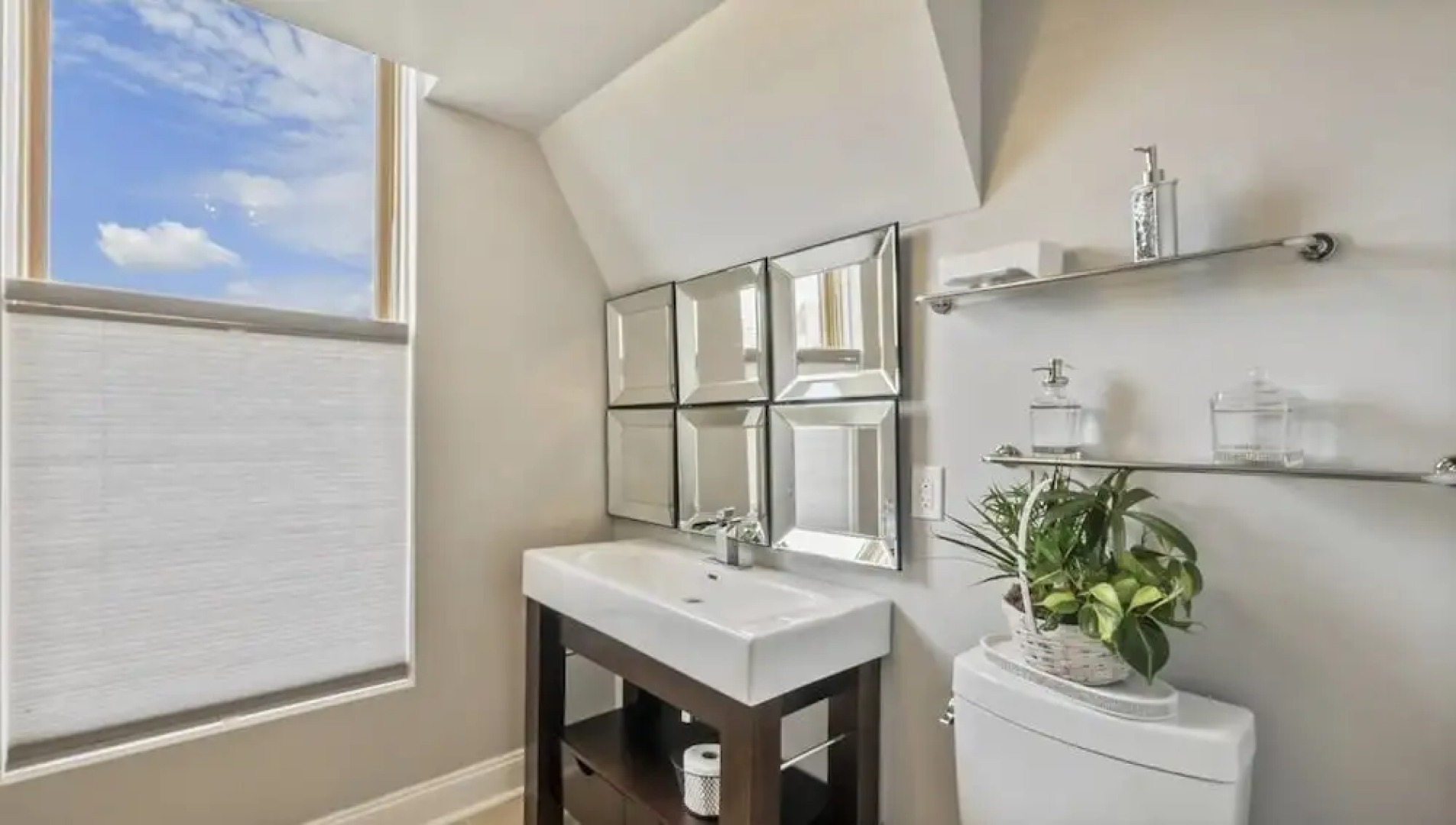 The Cochrane House Luxury Historic Inn