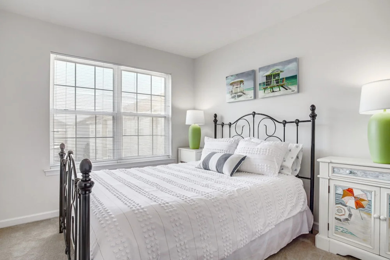 Shared Pool & Bay Access: Ocean View Retreat