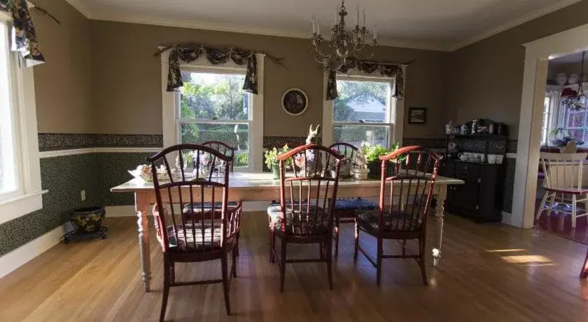 The White House Bed and Breakfast