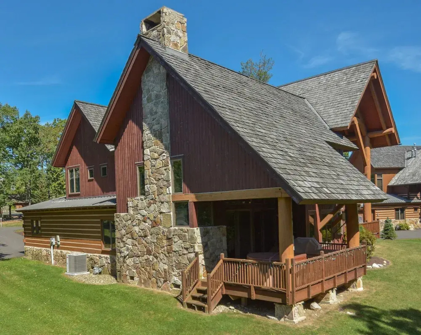 Baraboo Lodge 4 Bedroom Townhome